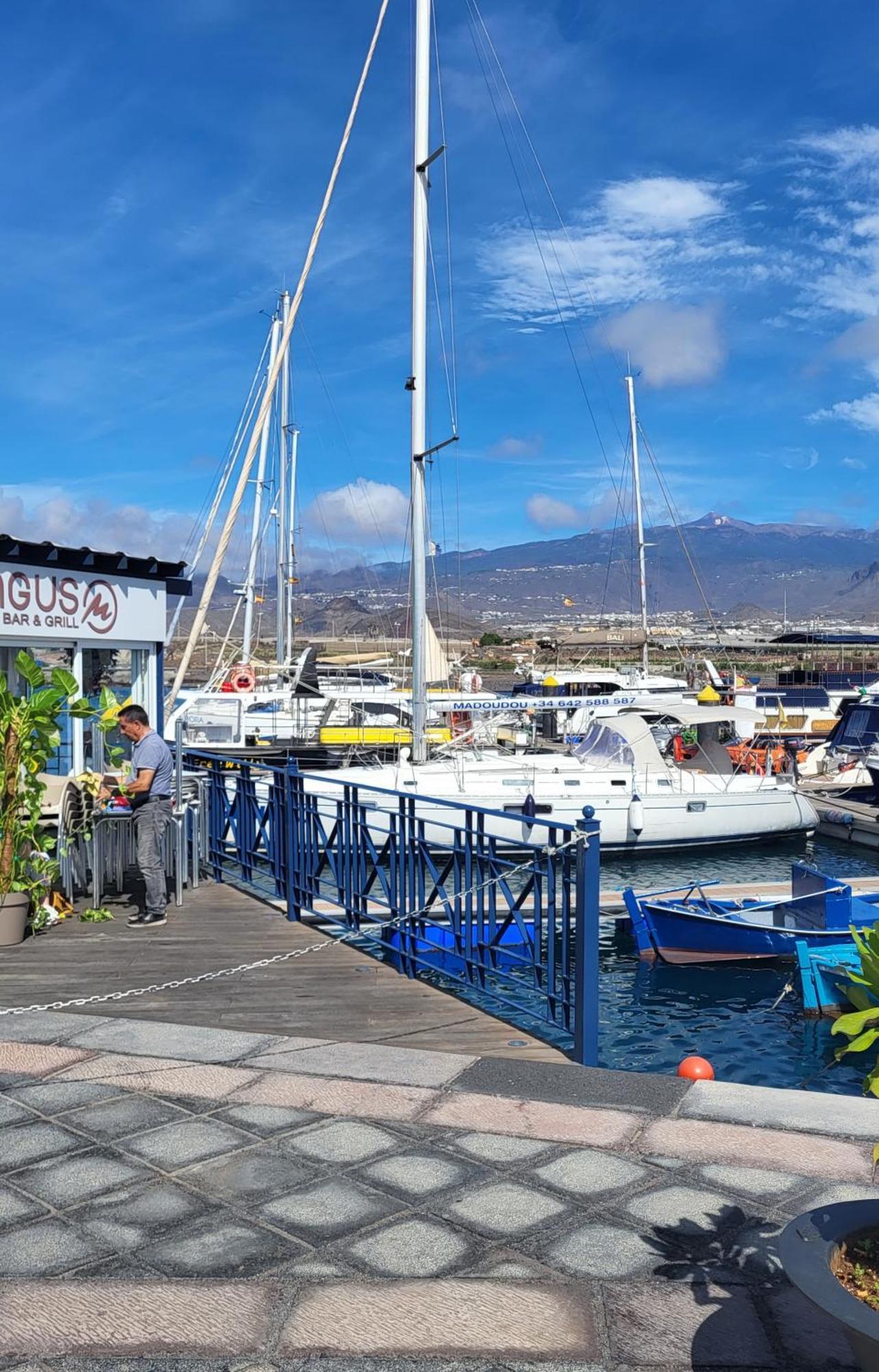Yacht Oceanis Clipper Hotel Лас Галетас Екстериор снимка